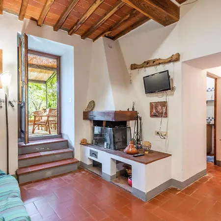 Tuscan Style Apartment, Shared Pool Гайоле-ин-Кьянти