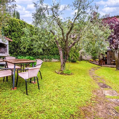 Lejlighed Tuscan Style Apartment, Shared Pool