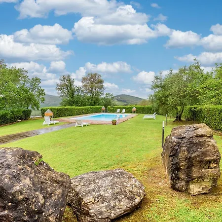 Lejlighed Tuscan Style Apartment, Shared Pool *