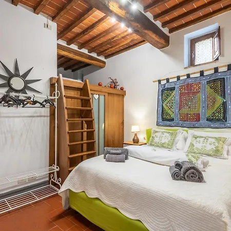Tuscan Style Apartment, Shared Pool * Gaiole in Chianti